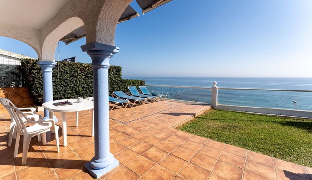 Holiday Home '11 In Front Of The Sea' with Sea View, Wi-Fi and Air Conditioning