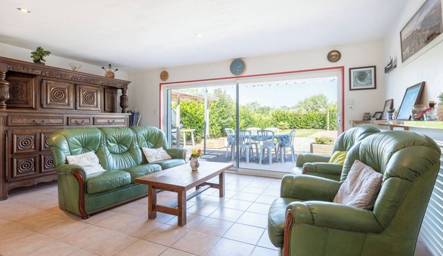 Holiday Home 800 m From the Beach with Private Terrace and Private Garden