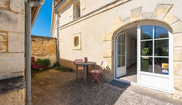 Holiday Home 'À La Campagne' with Private Terrace, Shared Garden and Wi-Fi