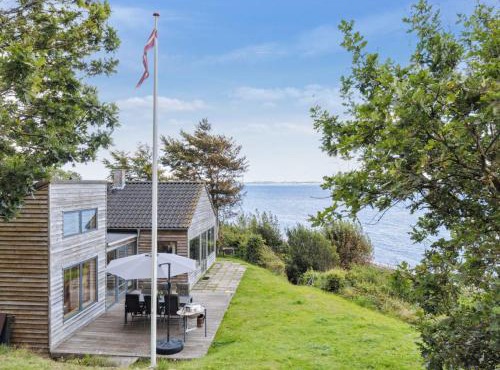 Holiday Home Alfhild - 30m from the sea by Interhome