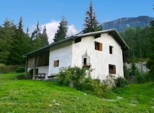 Holiday Home Alte typische Engadinermühle by Interhome