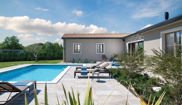 Holiday Home Amadea with Pool