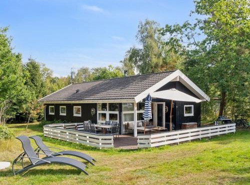 Holiday Home Amola - 1-6km from the sea by Interhome