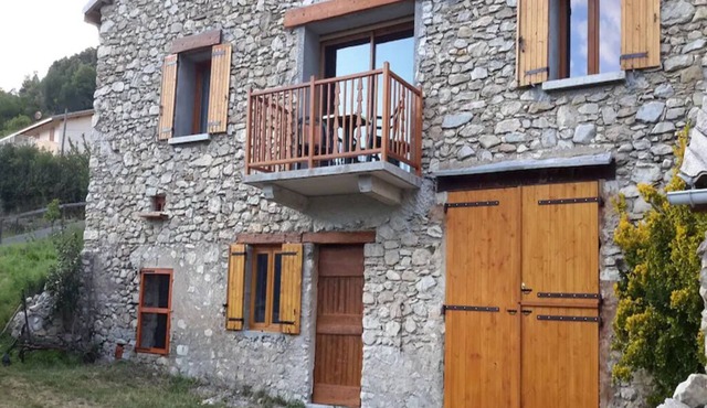 Holiday Home "Ancienne Bergerie" with Mountain View & Private Garden