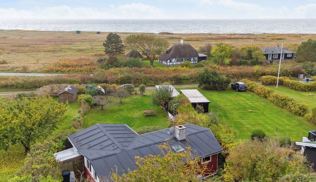 Holiday home and annex surrounded by nature