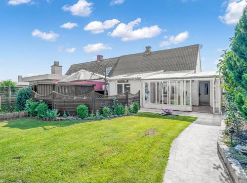 Holiday Home Anneke - 1-3km from the sea by Interhome