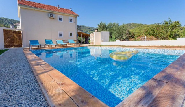 Holiday Home Antonija