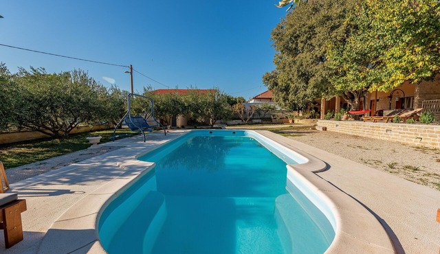 Holiday Home Apios - Three Bedroom Holiday Home with Swimming Pool