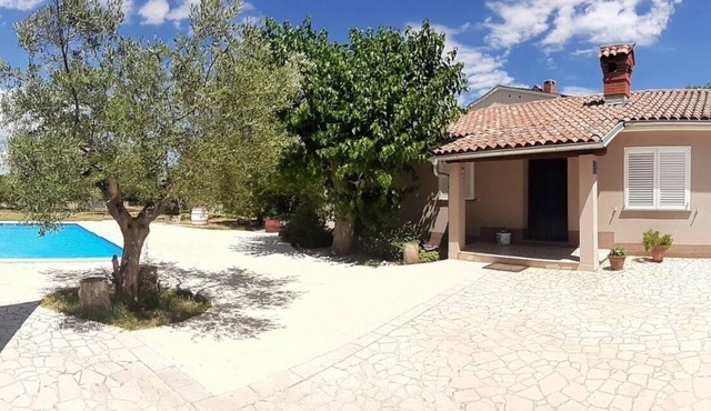 Holiday Home AQUA with pool