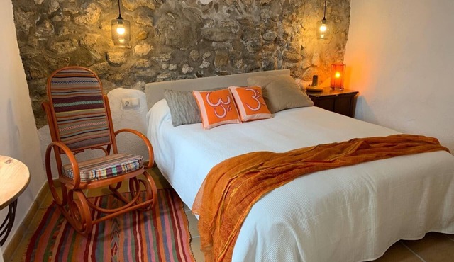 Holiday Home “Astarte House 6pax down” with Garden; Street Parking Available