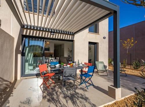 Holiday Home Azur Cottages by Interhome