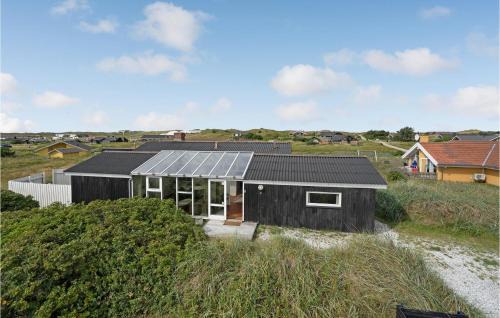 Holiday Home Baunebjergvej Sande V H