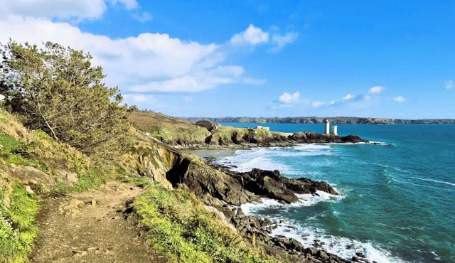 Holiday Home 'Belle Maison À 800m Plage' with Private Terrace, Private Garden and Wi-Fi