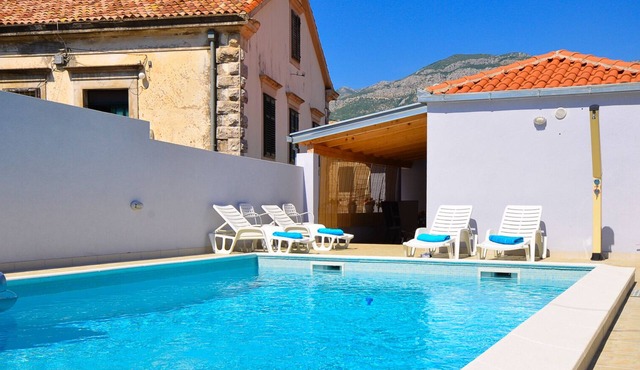 Holiday Home Belmondo