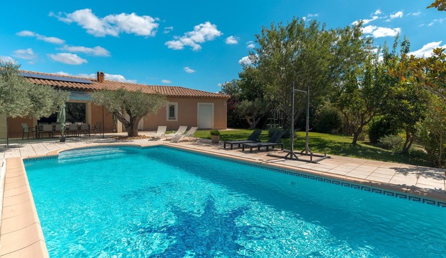 Holiday Home 'Calme Et Sans Vis À Vis' with Private Pool, Private Terrace and Wi-Fi