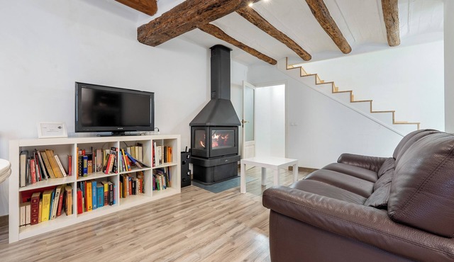 Holiday Home 'Ca Miquel' with Wi-Fi and Air Conditioning