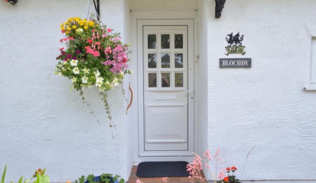 Holiday Home Caernarfon View Cottage by Interhome