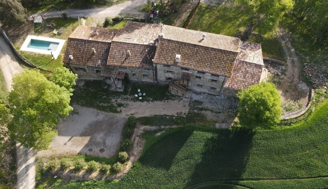 Holiday Home 'Can Blanc - 11 Persones' with Mountain View, Shared Pool and Wi-Fi