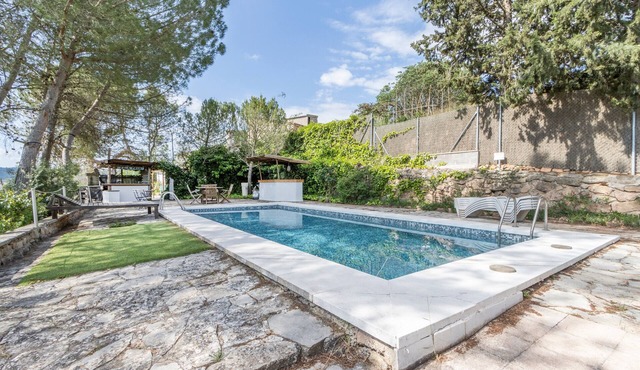 Holiday Home 'Can Favo' with Mountain View, Private Pool and Air Conditioning