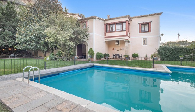 Holiday Home "Can Lluís" with Mountain View, Pool, Garden & Wi-Fi