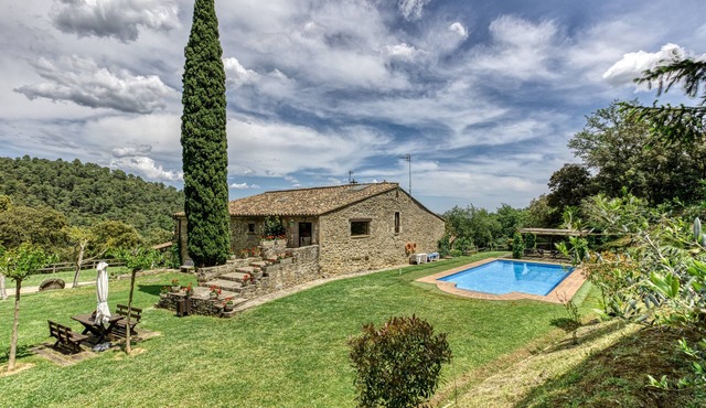 Holiday Home 'Can Soler De Merlant I' with Mountain Views, Shared Pool and Wi-Fi