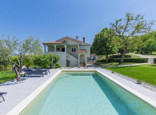 Holiday Home Carlo by Interhome