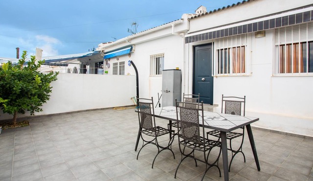 Holiday Home Casa kahl with Terrace, A/C & Wi-Fi
