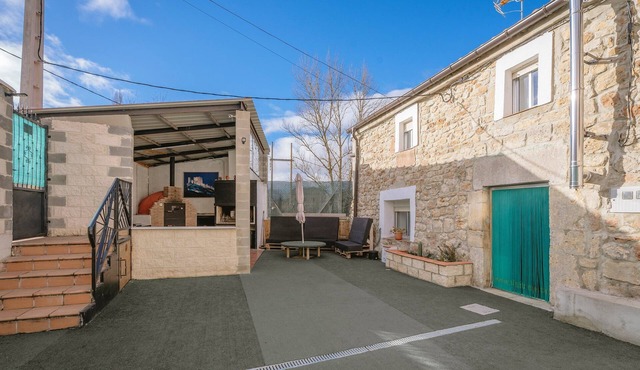 Holiday Home 'Casa La Molina' with Mountain View, Private Terrace and Private Garden