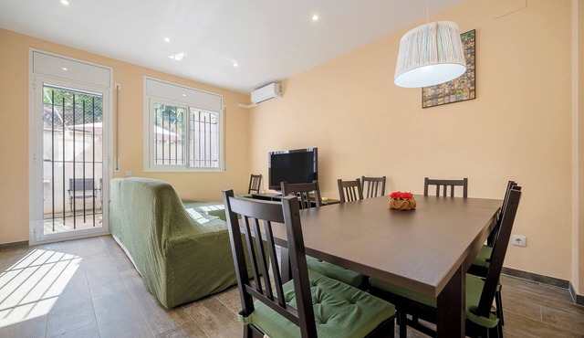Holiday Home 'Casa Lluma' with Mountain View, Wi-Fi and Air Conditioning