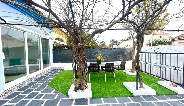 Holiday Home 'Casa Marítima' with Private Terrace, Wi-Fi and Air Conditioning