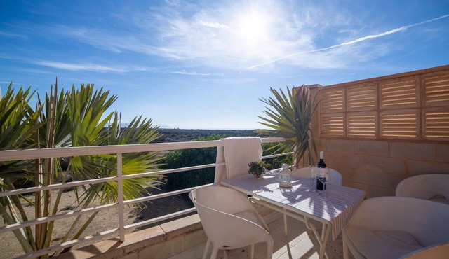 Holiday Home "Casa Minuni" with Sea View, Terrace, Balcony, A/C & Wi-Fi