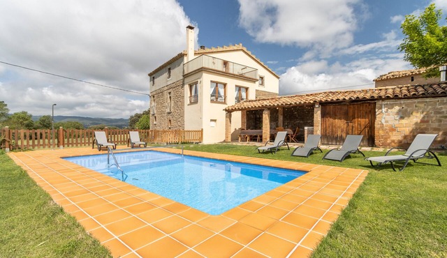 Holiday Home 'Casa Ponet' with Mountain View, Private Pool and Wi-Fi