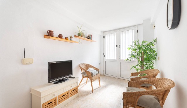 Holiday Home 'Casa Rural El Maestro' with Balcony and Wi-Fi