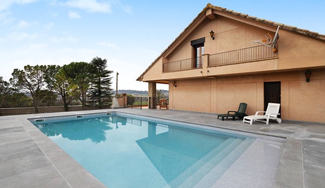 Holiday Home 'Casanova De Noet' with Private Pool, Private Terrace and Wi-Fi