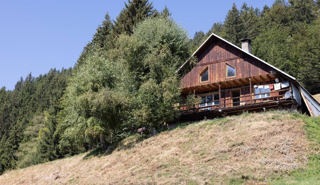 Holiday Home "Chalet d'Alpage Authentique" with Wi-Fi