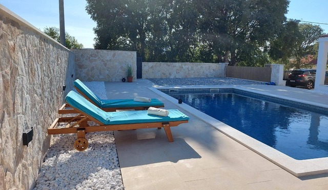 Holiday home "Charmy Luna" with pool