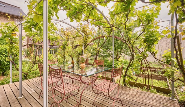 Holiday Home 'Chateau De Merande' with Mountain Views, Private Terrace and Wi-Fi