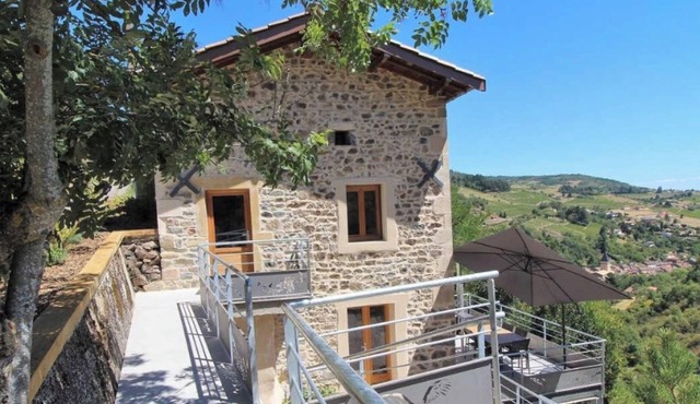 Holiday Home 'Château Saint-jean' with Mountain View, Private Terrace and Wi-Fi