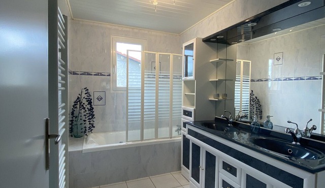 Holiday Home 'Chez Alex Et Oliv' with Mountain View, Private Terrace and Shared Garden