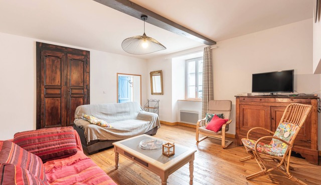 Holiday Home 'Chez Bob' with Mountain View and Wi-Fi