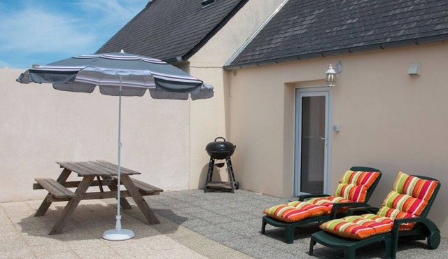 Holiday Home 'Chez Fanch' with Private Terrace, Private Garden and Wi-Fi