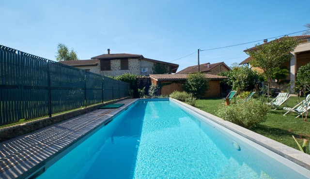 Holiday Home "Chez Nous" with Mountain View, Private Pool and Wi-Fi