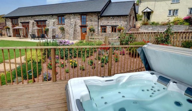 Holiday Home Cider Pound