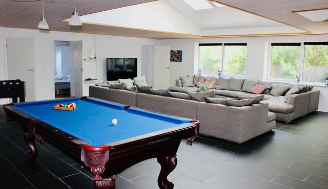 Holiday home close to the sea with indoor pool and room for 30 people