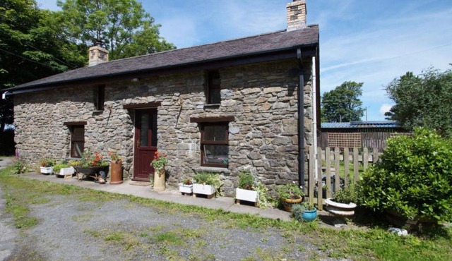 Holiday Home Clydfan by Interhome