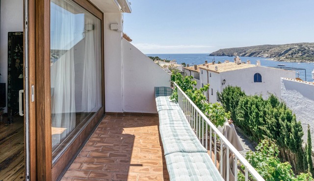 Holiday Home 'Designer House with Panoramic Views' with Sea View and Air Conditioning