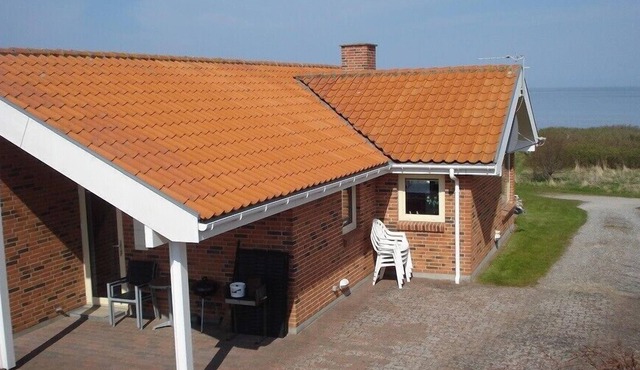 Holiday home directly to the beach located in beautiful countryside