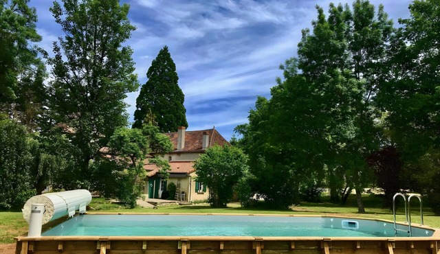 Holiday Home “Domaine De La Sablière” with Private Pool, Wi-Fi & Air Conditioning