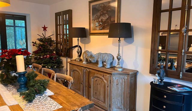 Holiday Home 'Domaine Du' with Shared Pool, Private Terrace and Wi-Fi