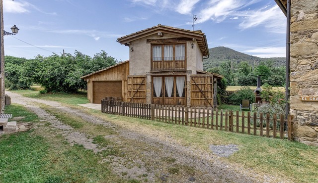 Holiday Home 'El Niu' with Mountain View, Wi-Fi and Air Conditioning